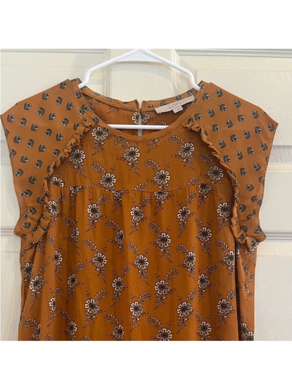 LOFT Rust Floral Ruffle Sleeve Top - Picture 2 of 7